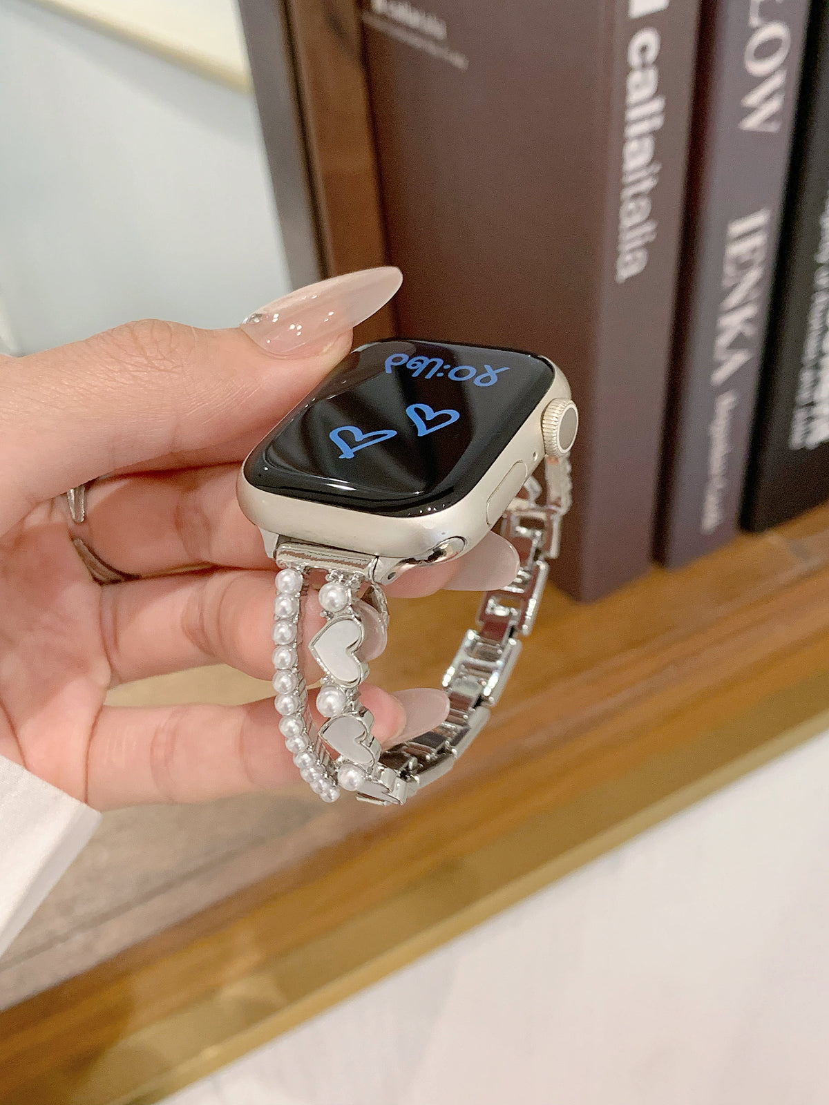 Heart Pearl Bracelet Band for Apple Watch — Faux Pearl Strands, Enamel Hearts, Fits 38–49mm