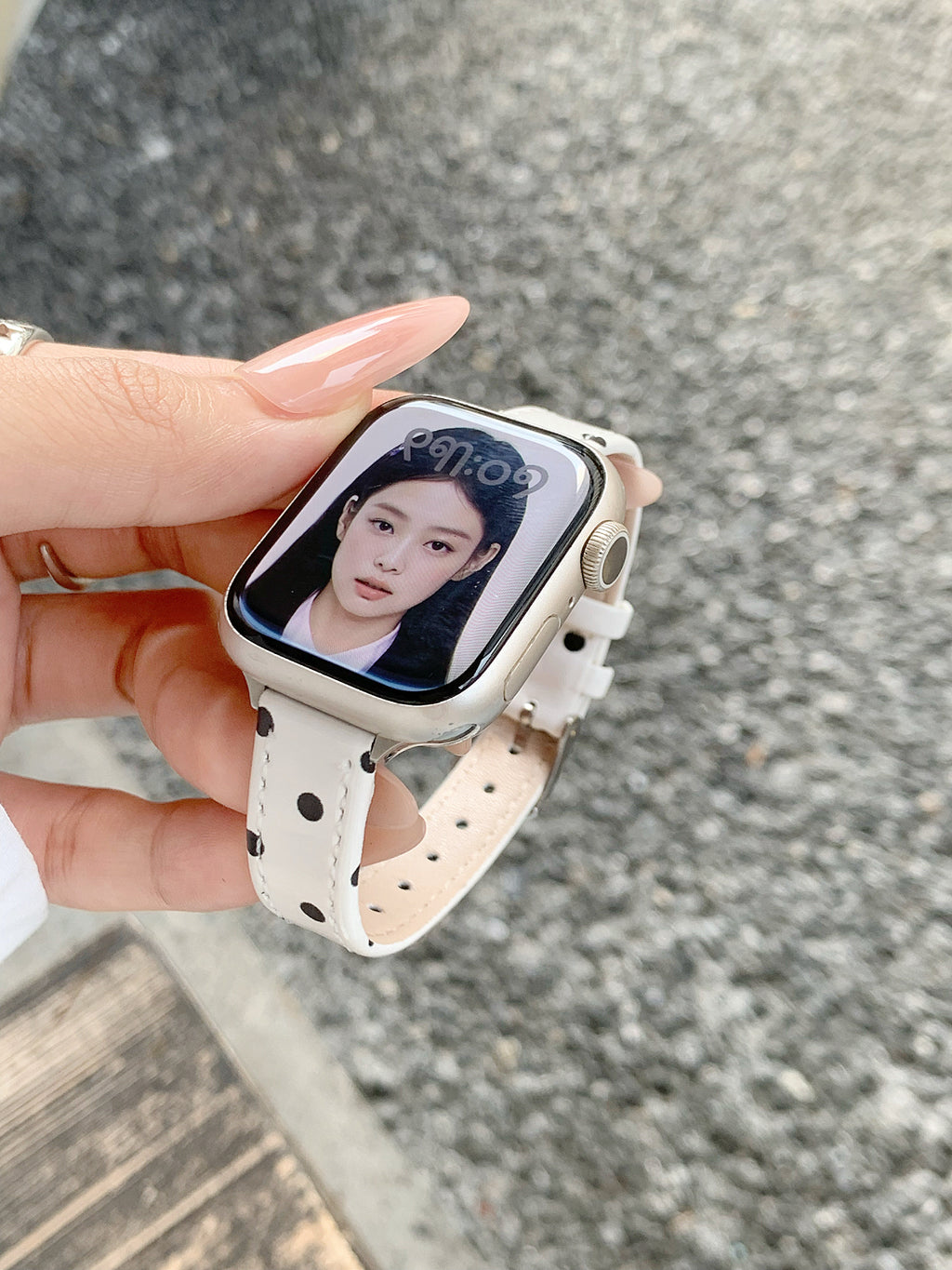 Bracelle Polka Dot Leather Band for Apple Watch — Slim Glossy Strap, 4 Colors, 38–49mm