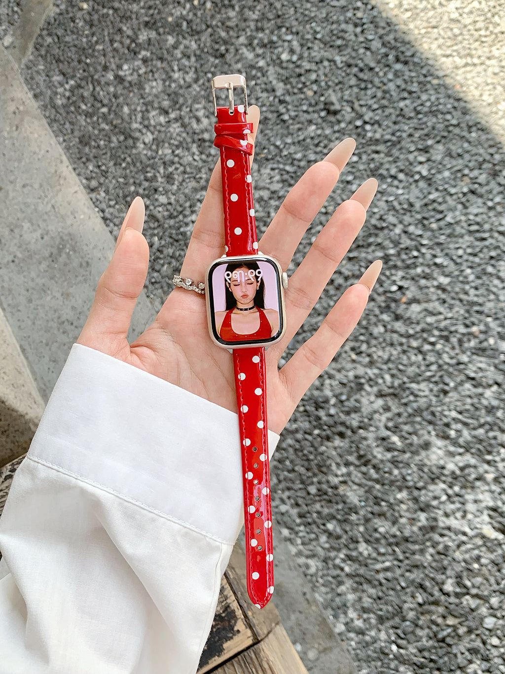 Bracelle Polka Dot Leather Band for Apple Watch — Slim Glossy Strap, 4 Colors, 38–49mm