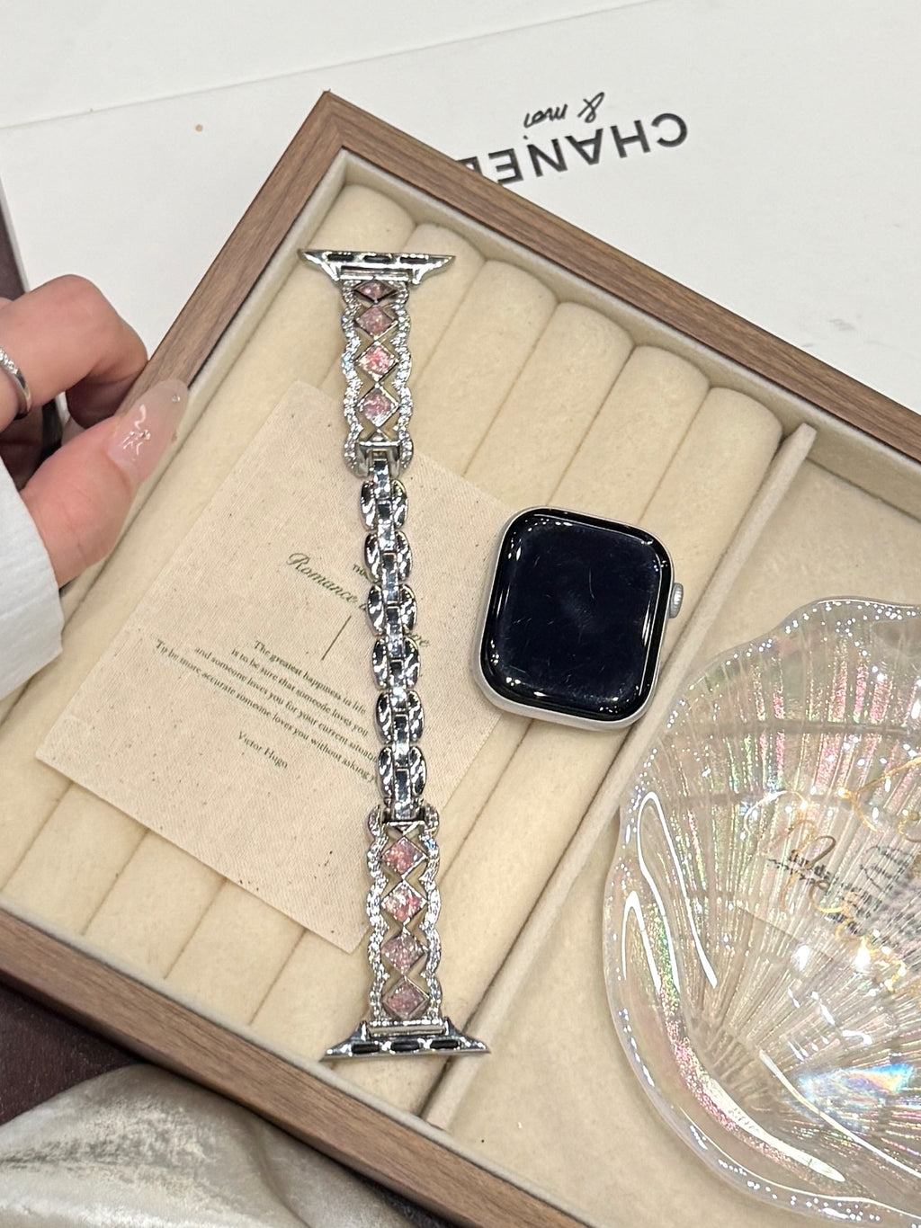 Bracelle Metal Band for Apple Watch — Kite-Cut Aurora Stones, Woven Links, 38–49mm