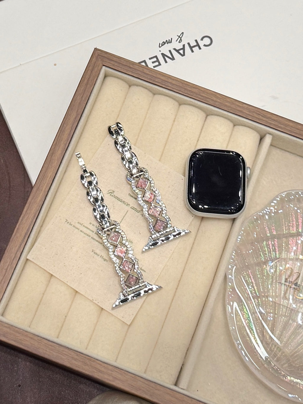 Bracelle Metal Band for Apple Watch — Kite-Cut Aurora Stones, Woven Links, 38–49mm