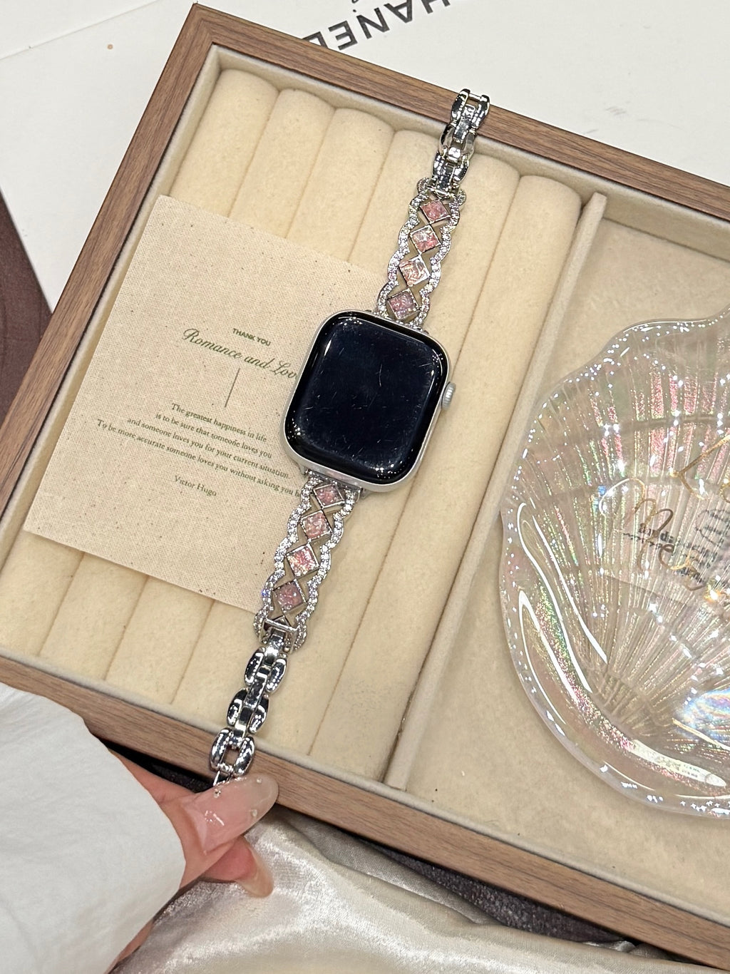 Bracelle Metal Band for Apple Watch — Kite-Cut Aurora Stones, Woven Links, 38–49mm
