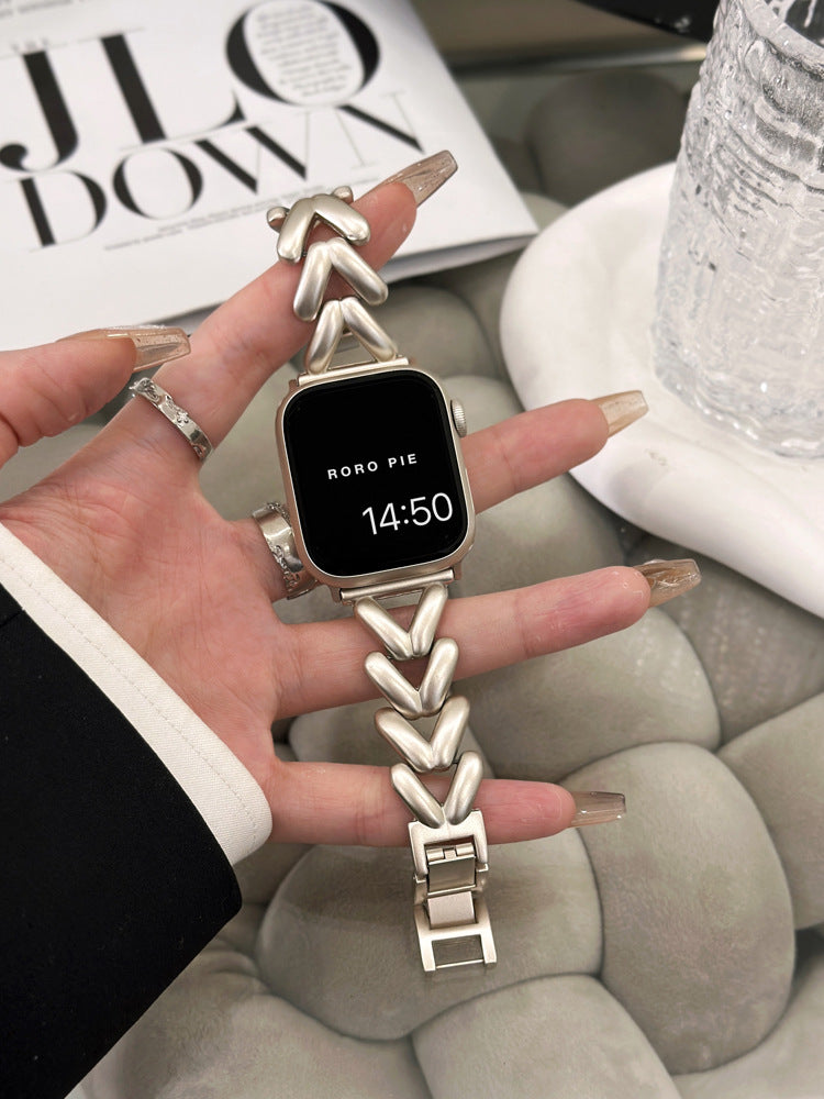 Bracelle Chevron V-Link Metal Band for Apple Watch — Power Dressing for Your Wrist, 5 Colors, 38–49mm